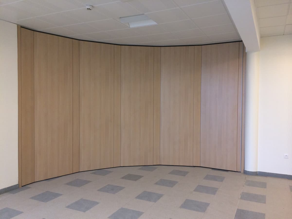 cloison spéciale pour angle